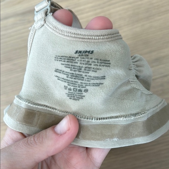 SKIMS | Bralette | Beige/ Tan | size small - Picture 4 of 4